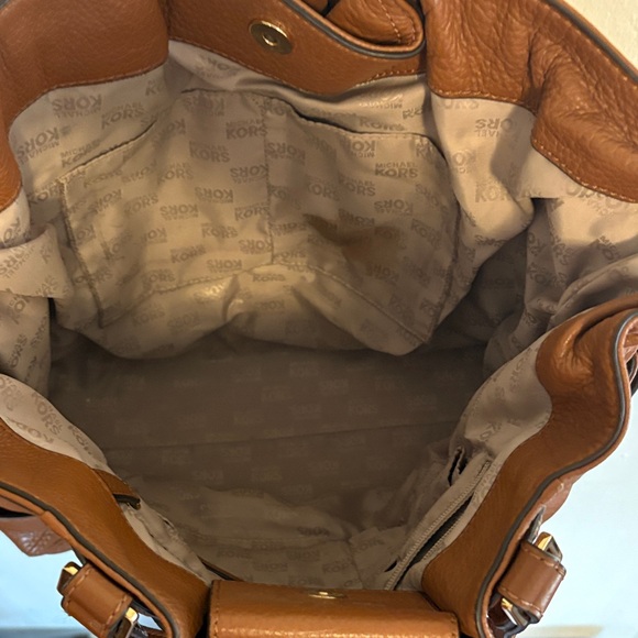 Michael Kors Gansevoort Chestnut Leather large Tote - Picture 5 of 9